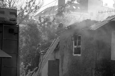 Опередили пламя