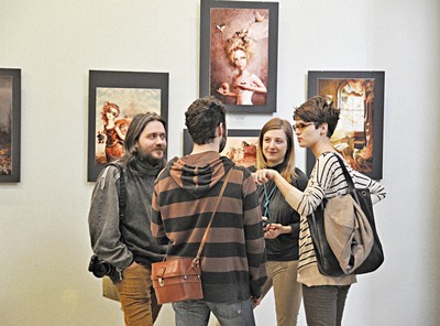 Мир чудесный зазеркальный