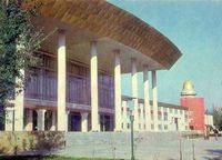 В вихре танца
