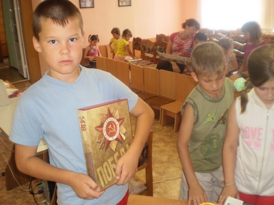 Мы же книги читали, пьянея от строк…