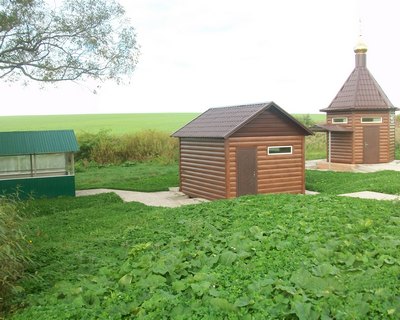 Новая зона отдыха для рабочих ООО «Источник» Директор ООО «Источник» Николай САМОЙЛОВ: Социальная жизнь села Вязовое  лежит на наших плечах