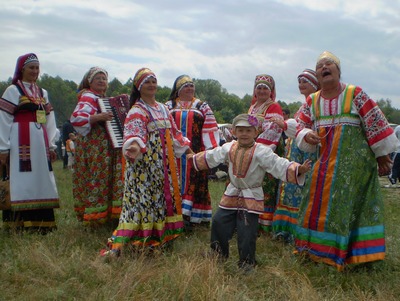 Лето красное