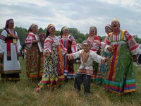 Лето красное
