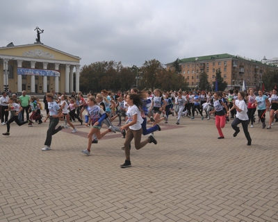 Старт очередного забега  Сопричастные к «королеве спорта»