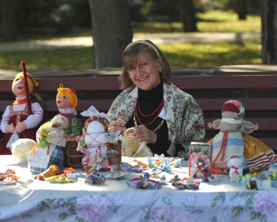 Мастера декоративно-прикладного творчества привезли на фестиваль оригинальные сувениры  Вкусный сентябрь