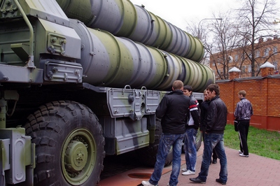 Осмотр военной техники Готовы служить России