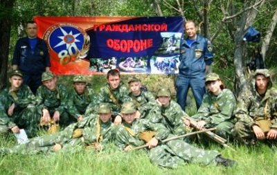 Участники игры «Зарница»: фото на память «Зарница»: интересно и полезно!