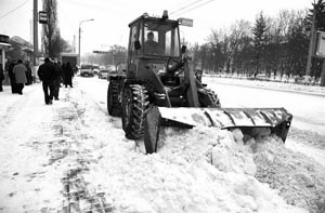 Внимание: работает снегоуборочная техника