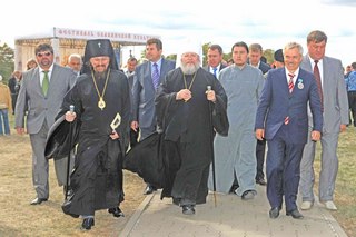«Славяне мы: у нас в крови века…»