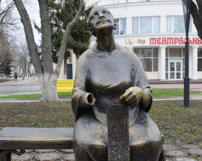 Оторвали бабушке руку
