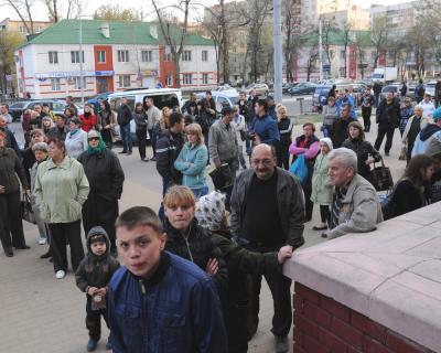 Не должна его земля носить