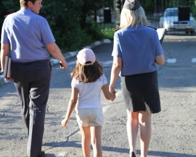 В этих глазах -  надежда на чудо