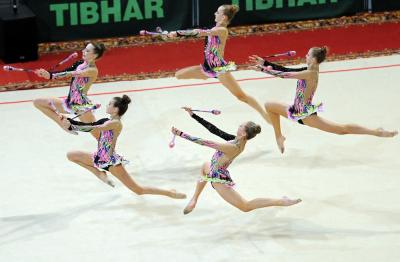 «Художницы» с булавами